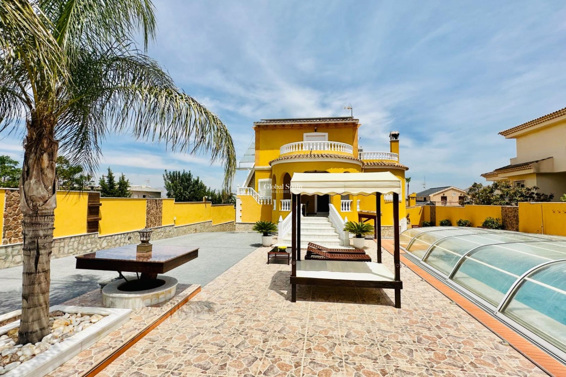 Wiederverkauf - VILLA -
ORIHUELA - Urb. Montepinar
