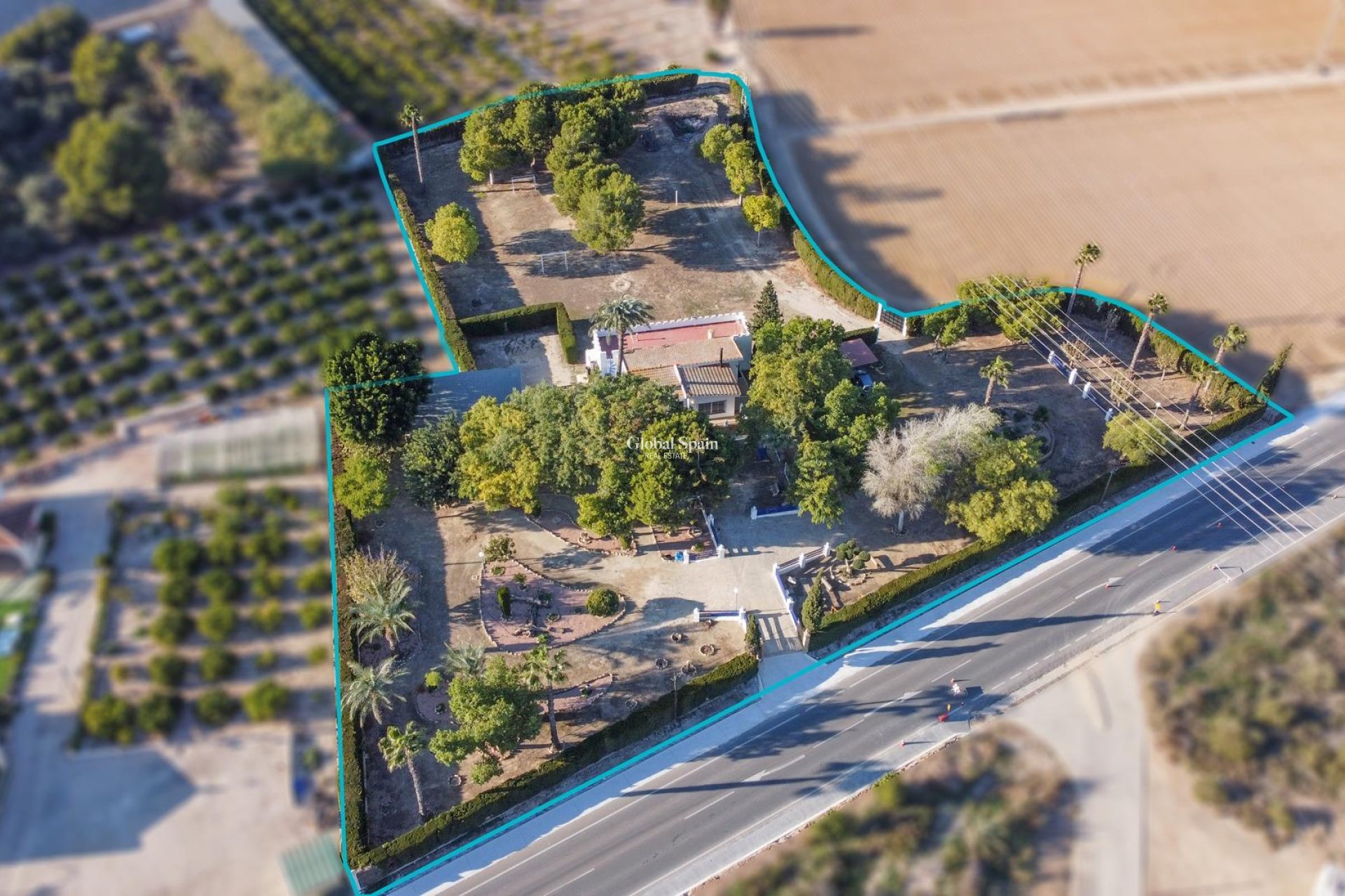 Wiederverkauf - VILLA -
ORIHUELA