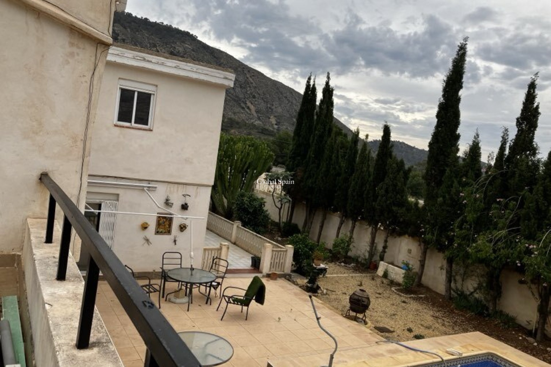 Wiederverkauf - VILLA -
ORXETA - Costa Blanca