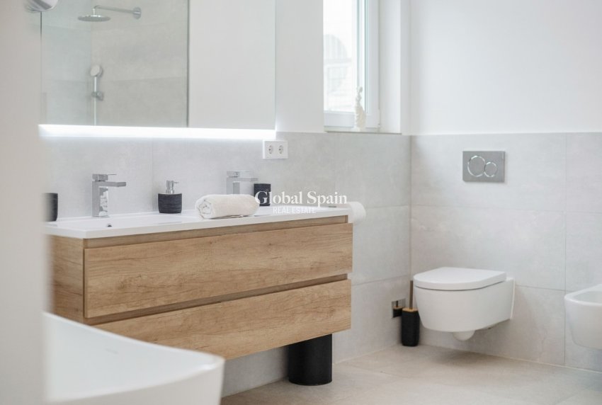 Wiederverkauf - VILLA -
PALMA - Son Vida