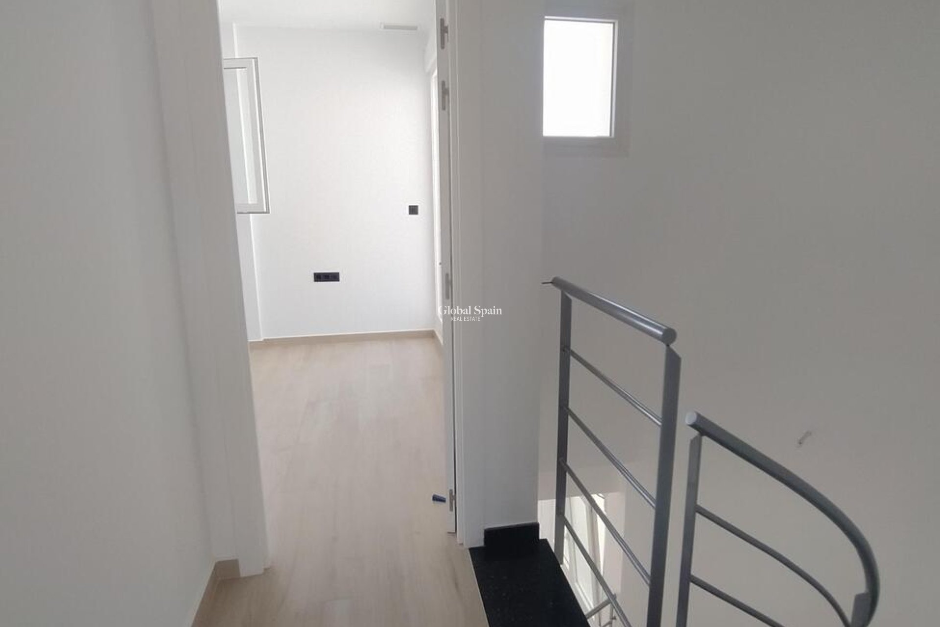 Wiederverkauf - Villa-Penthouse -
TORREVIEJA - Aguas Nuevas