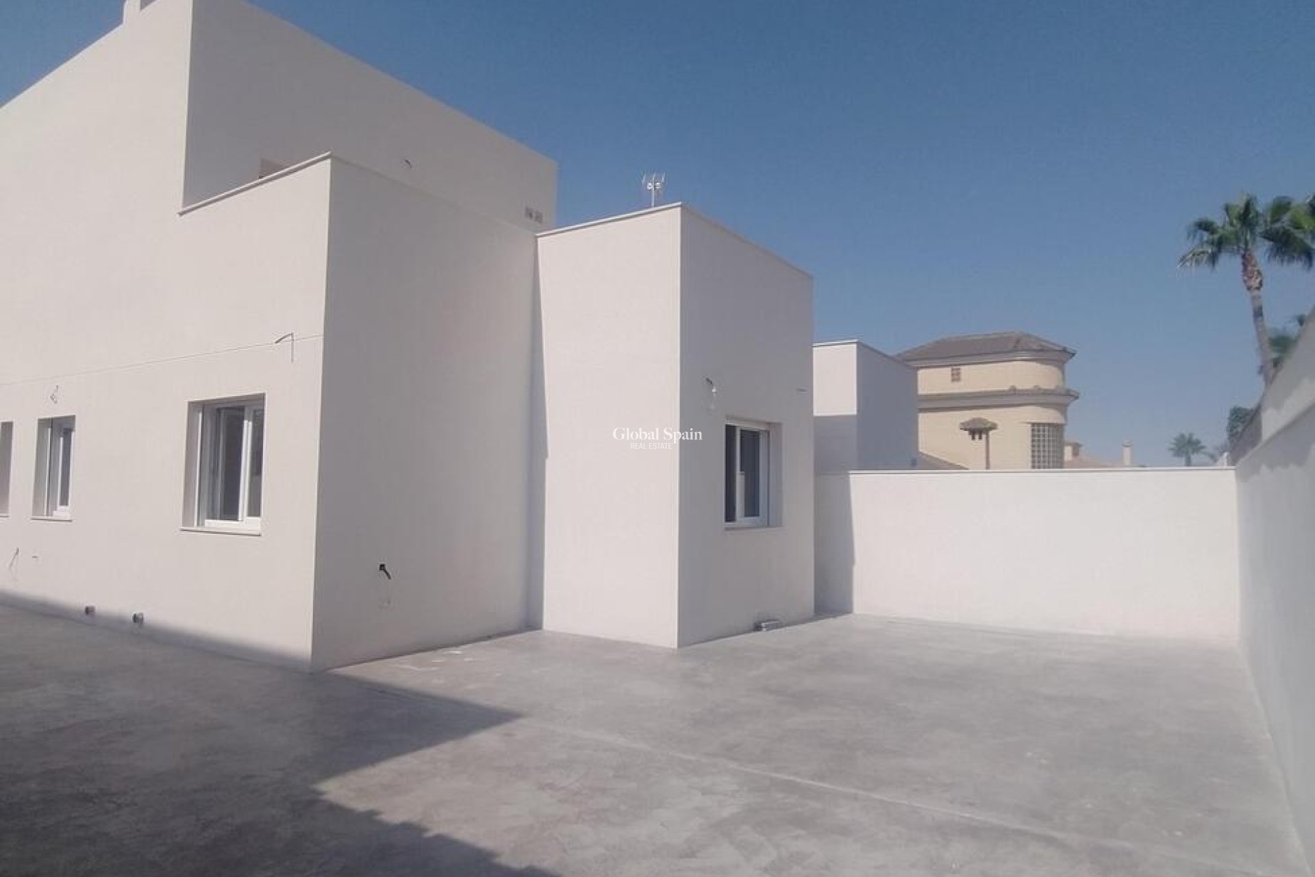 Wiederverkauf - Villa-Penthouse -
TORREVIEJA - Aguas Nuevas