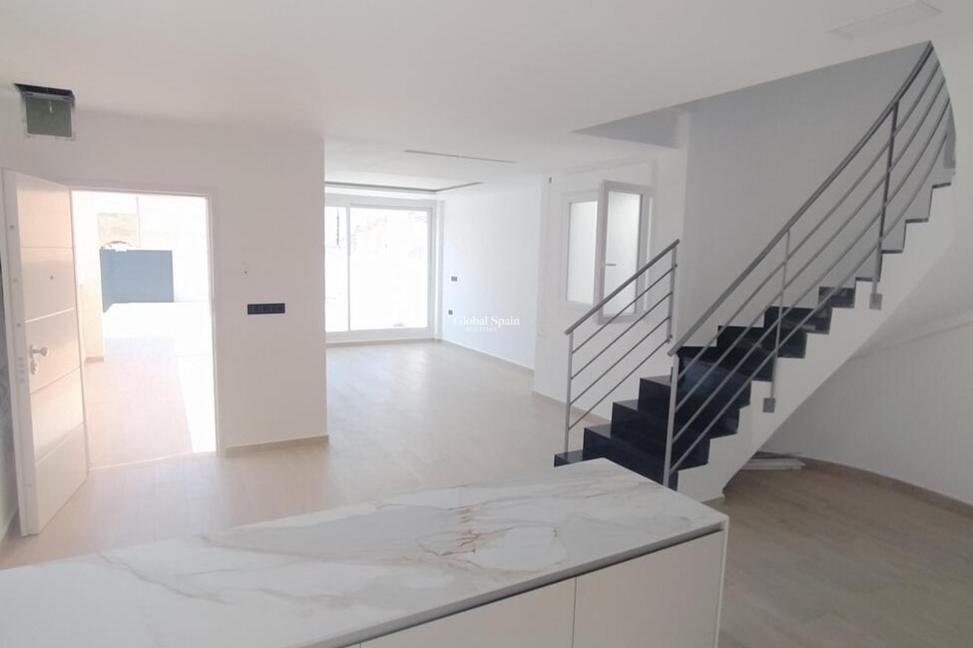 Wiederverkauf - Villa-Penthouse -
TORREVIEJA - Aguas Nuevas
