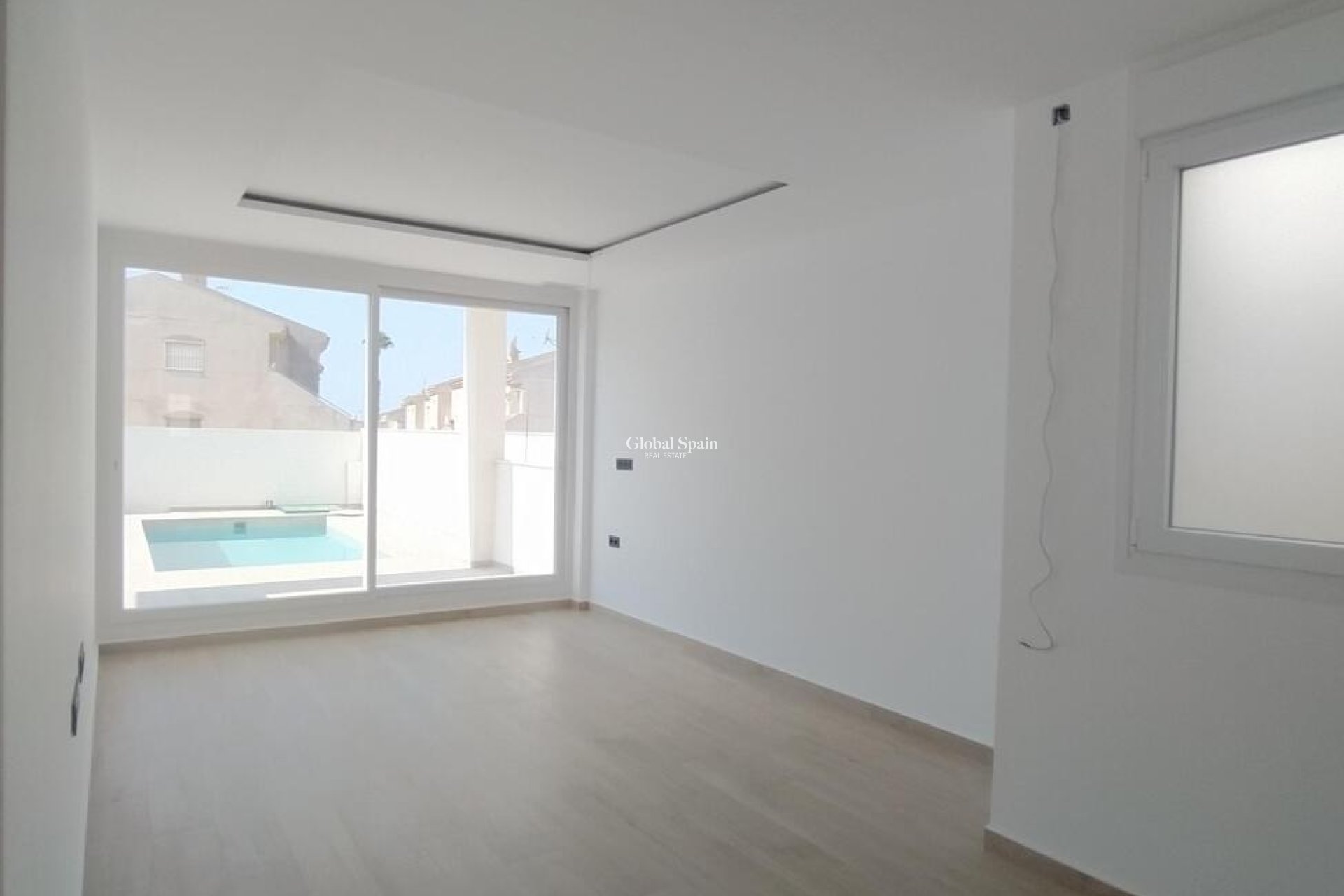 Wiederverkauf - Villa-Penthouse -
TORREVIEJA - Aguas Nuevas