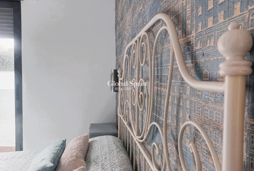 Wiederverkauf - VILLA -
PILAR DE LA HORADADA - Costa Blanca