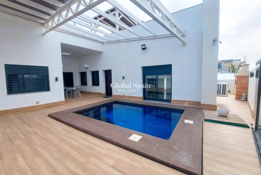 Wiederverkauf - VILLA -
PILAR DE LA HORADADA - Costa Blanca