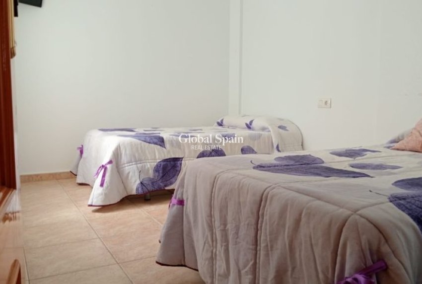 Wiederverkauf - VILLA -
PILAR DE LA HORADADA - Costa Blanca