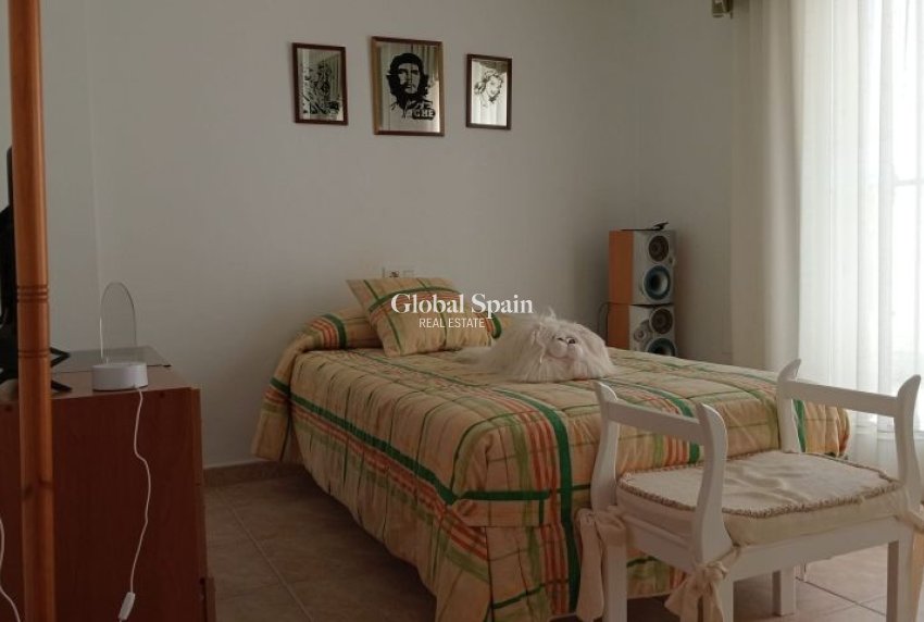 Wiederverkauf - VILLA -
PILAR DE LA HORADADA - Costa Blanca