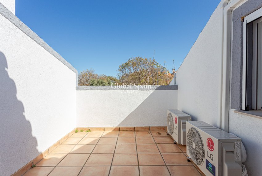 Wiederverkauf - VILLA -
PILAR DE LA HORADADA - Costa Blanca