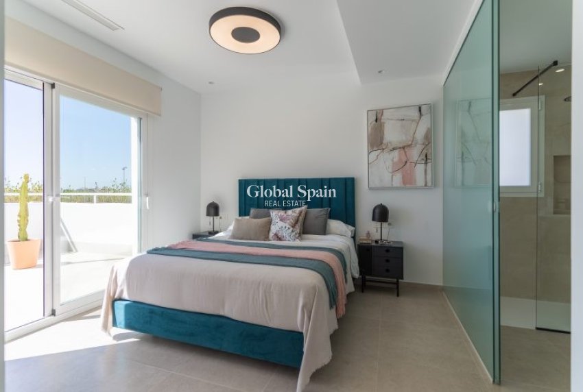 Wiederverkauf - VILLA -
PILAR DE LA HORADADA - Costa Blanca