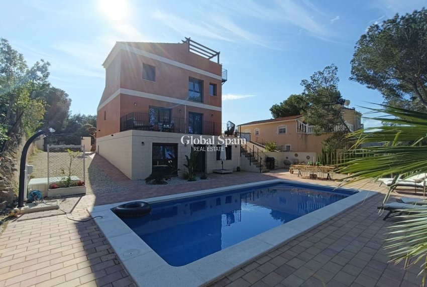 Wiederverkauf - VILLA -
PILAR DE LA HORADADA - Pinar de Campoverde