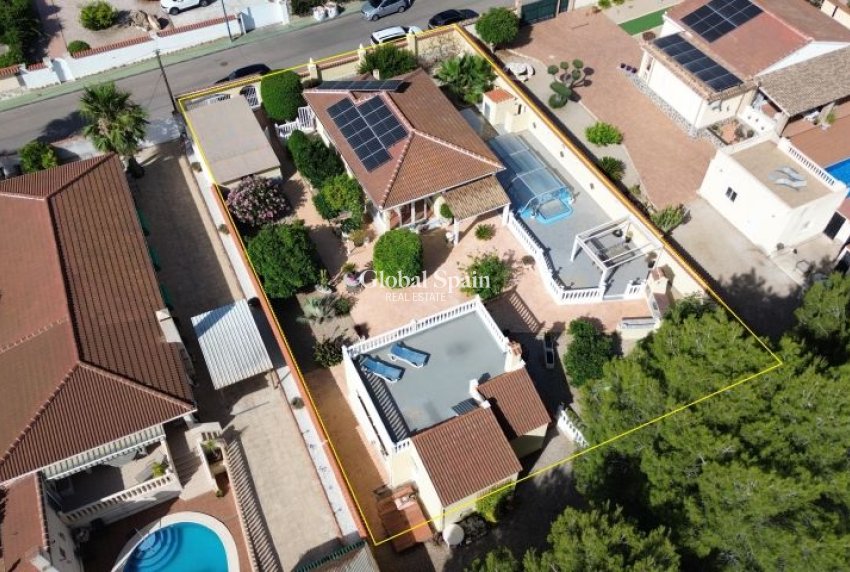 Wiederverkauf - VILLA -
PINAR DE CAMPOVERDE - Inland