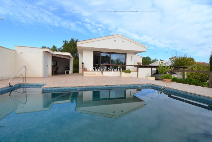 Wiederverkauf - Villa -
Pinar De Campoverde