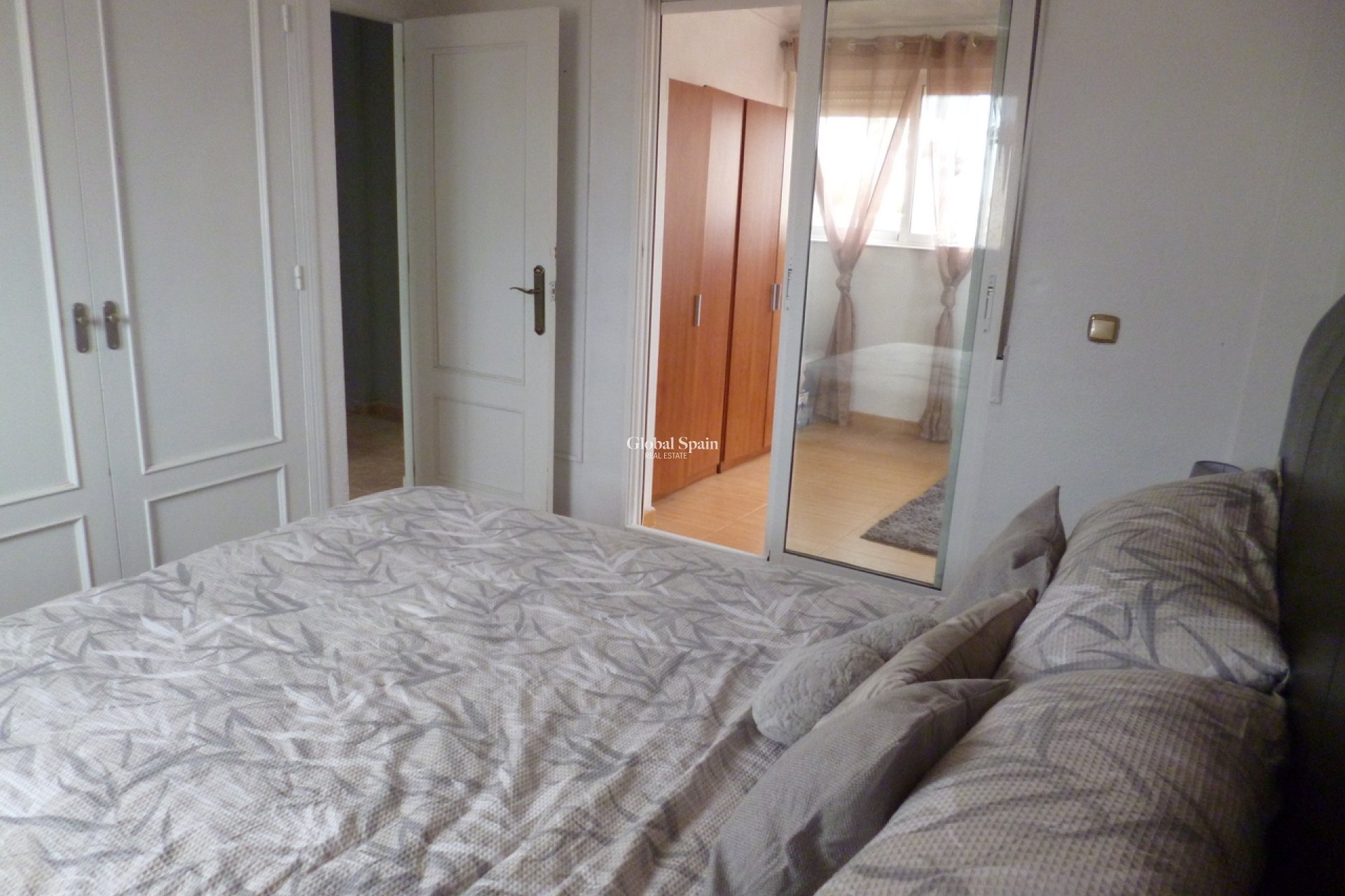 Wiederverkauf - VILLA -
PLAYA FLAMENCA - Costa Blanca