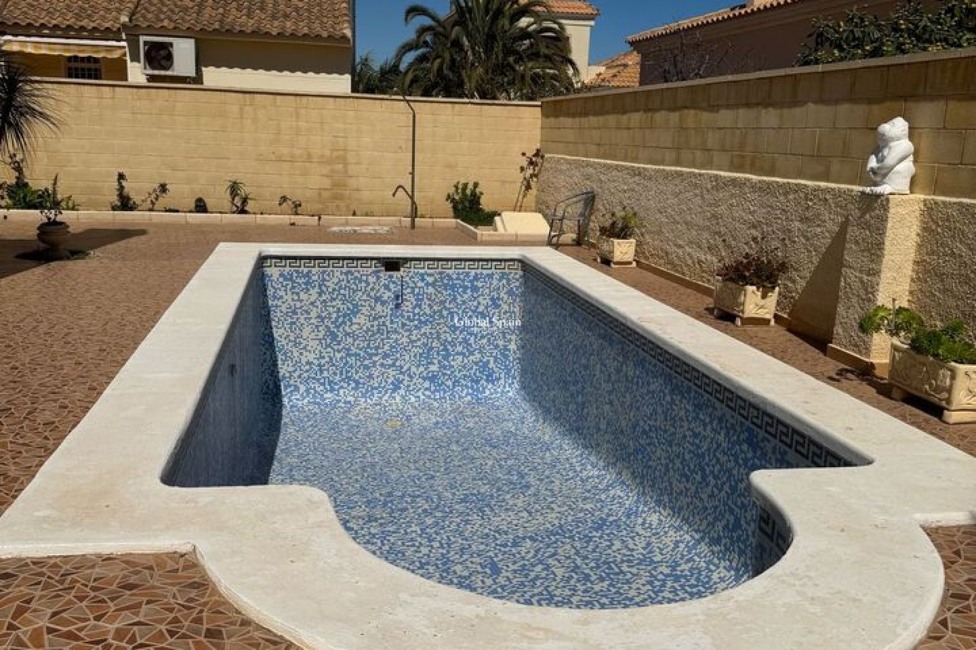 Wiederverkauf - VILLA -
PLAYA FLAMENCA - Costa Blanca