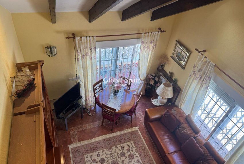 Wiederverkauf - VILLA -
PLAYA FLAMENCA - Costa Blanca
