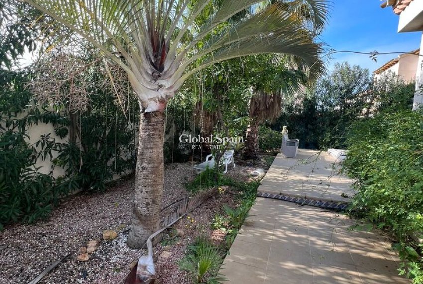 Wiederverkauf - VILLA -
PLAYA FLAMENCA