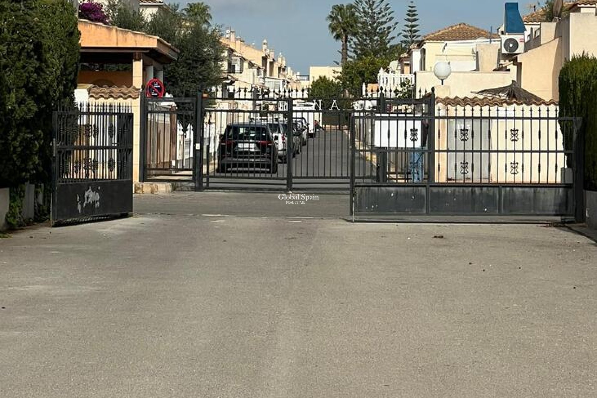 Wiederverkauf - VILLA -
PLAYA FLAMENCA