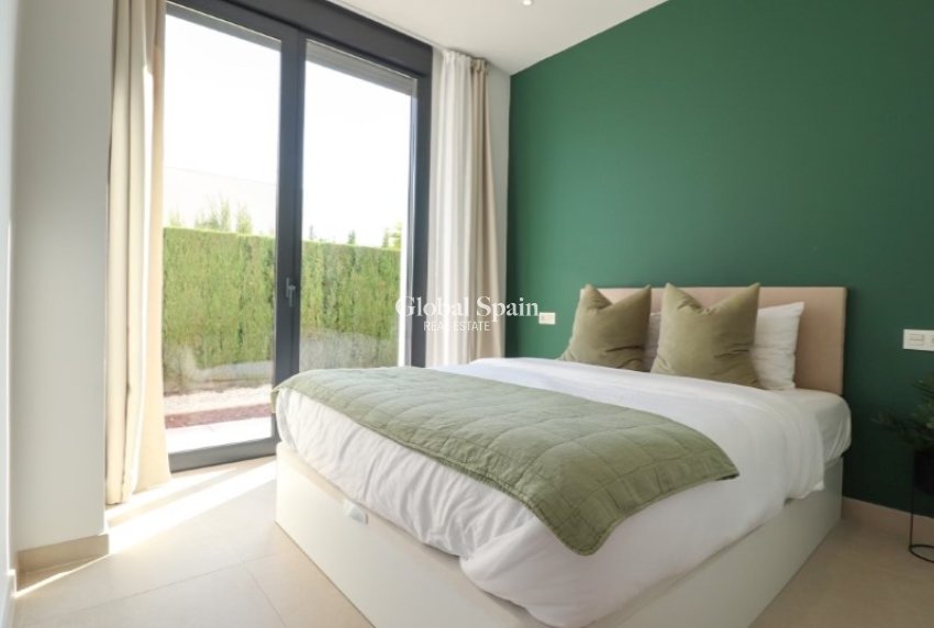 Wiederverkauf - VILLA -
POLOP - Costa Blanca