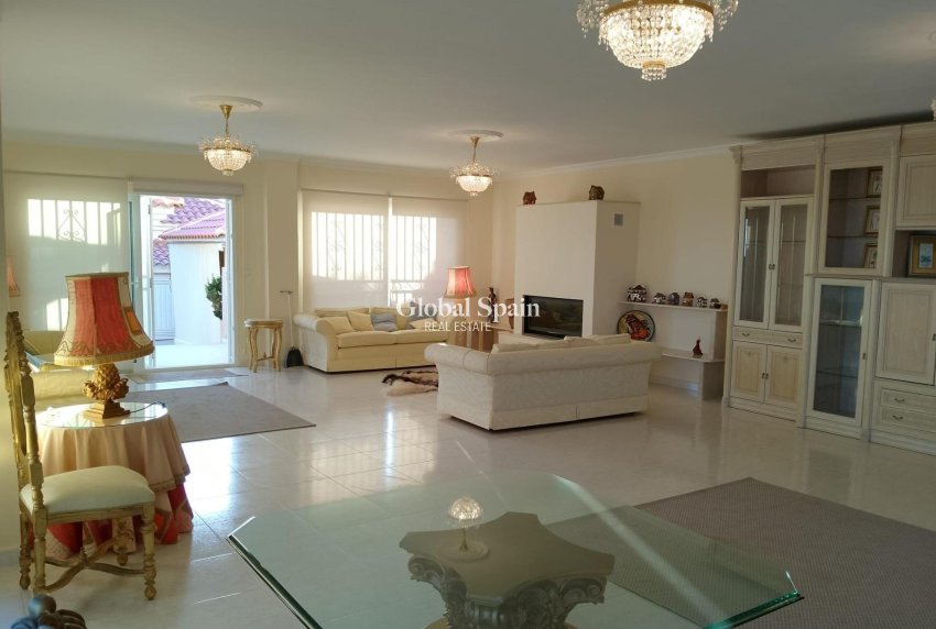Wiederverkauf - VILLA -
PUERTO DE MAZARRÓN - Bolnuevo