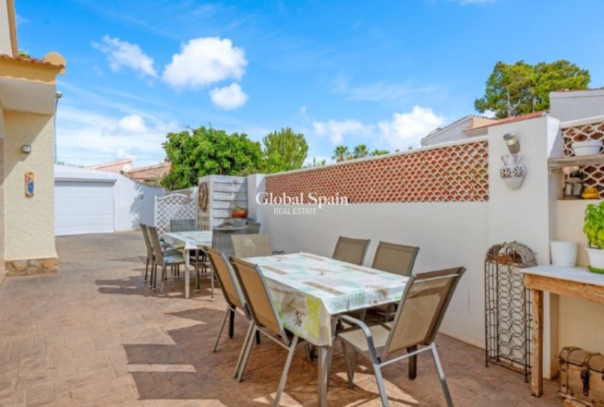 Wiederverkauf - VILLA -
ROJALES - Ciudad Quesada