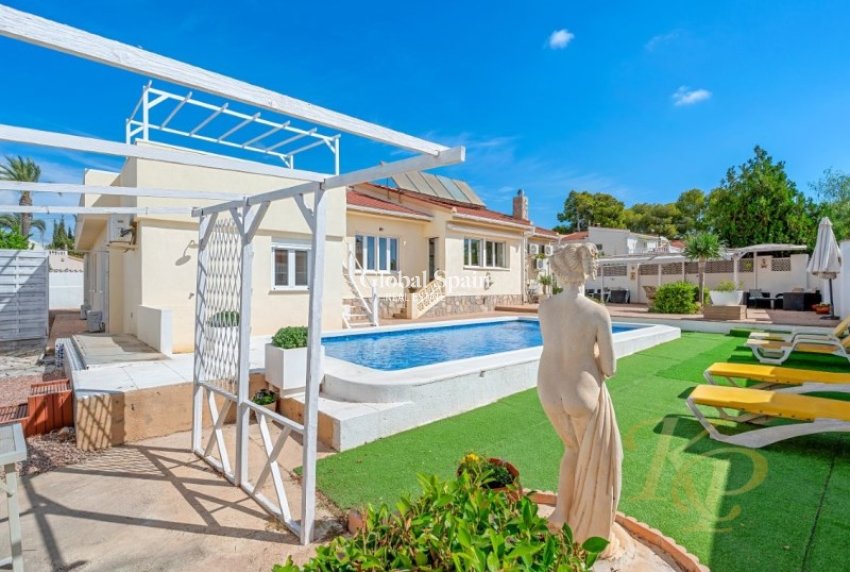 Wiederverkauf - VILLA -
ROJALES - Ciudad Quesada