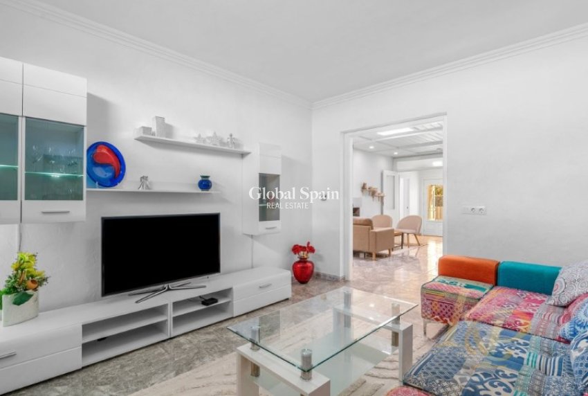 Wiederverkauf - VILLA -
ROJALES - Ciudad Quesada