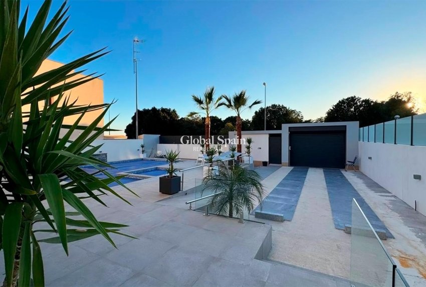 Wiederverkauf - VILLA -
ROJALES - Ciudad Quesada