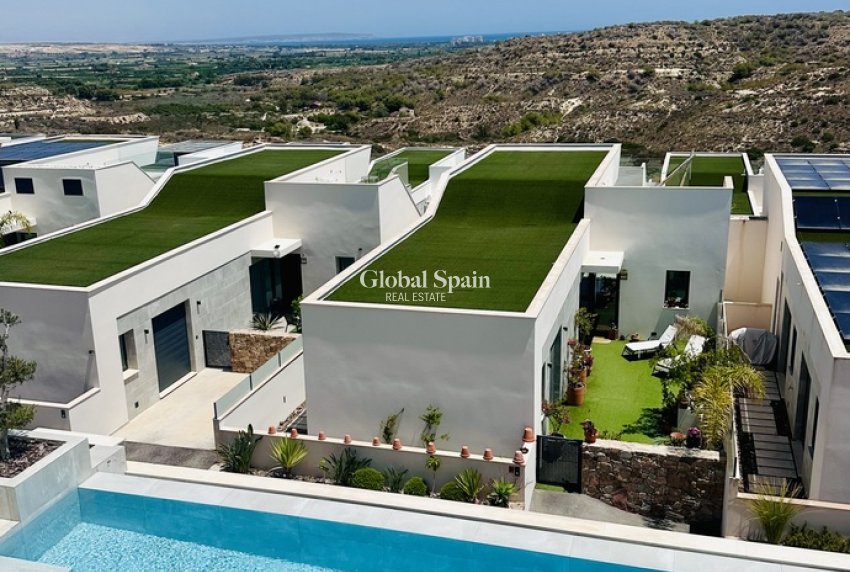 Wiederverkauf - VILLA -
ROJALES - Costa Blanca