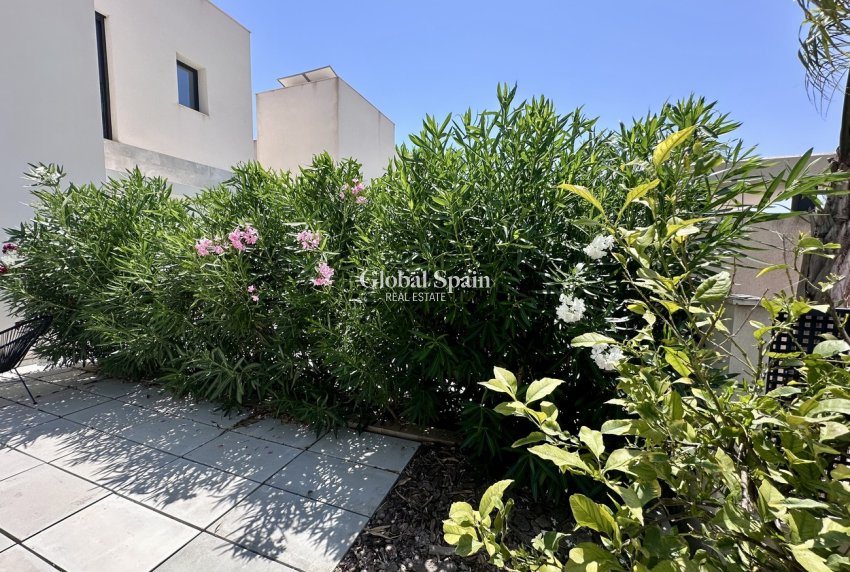 Wiederverkauf - VILLA -
ROJALES - Costa Blanca