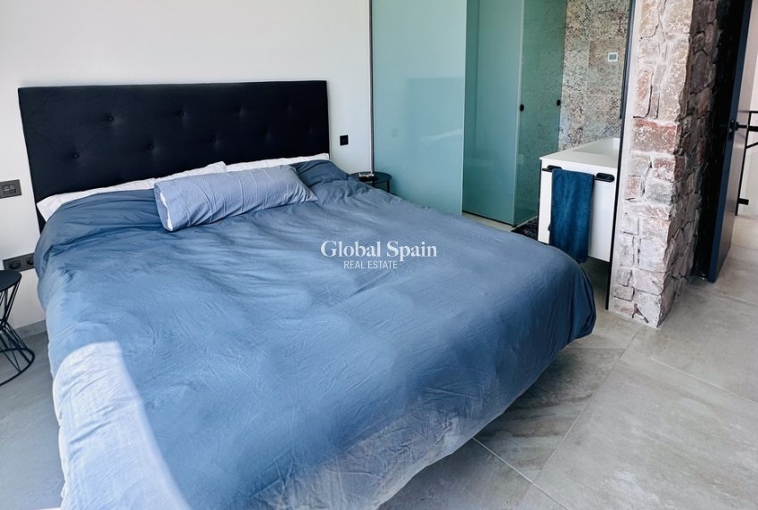 Wiederverkauf - VILLA -
ROJALES - Costa Blanca