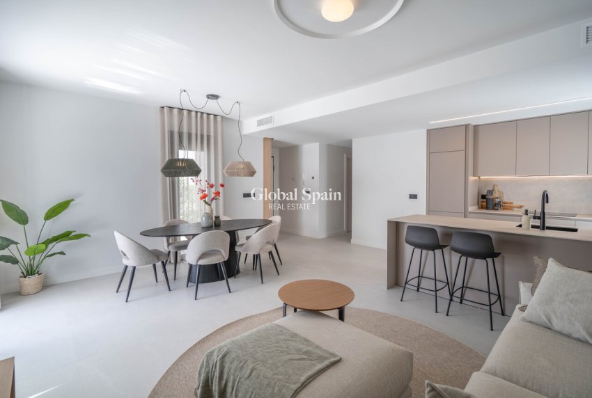 Wiederverkauf - VILLA -
ROJALES - Costa Blanca