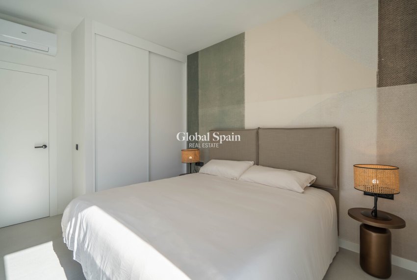 Wiederverkauf - VILLA -
ROJALES - Costa Blanca