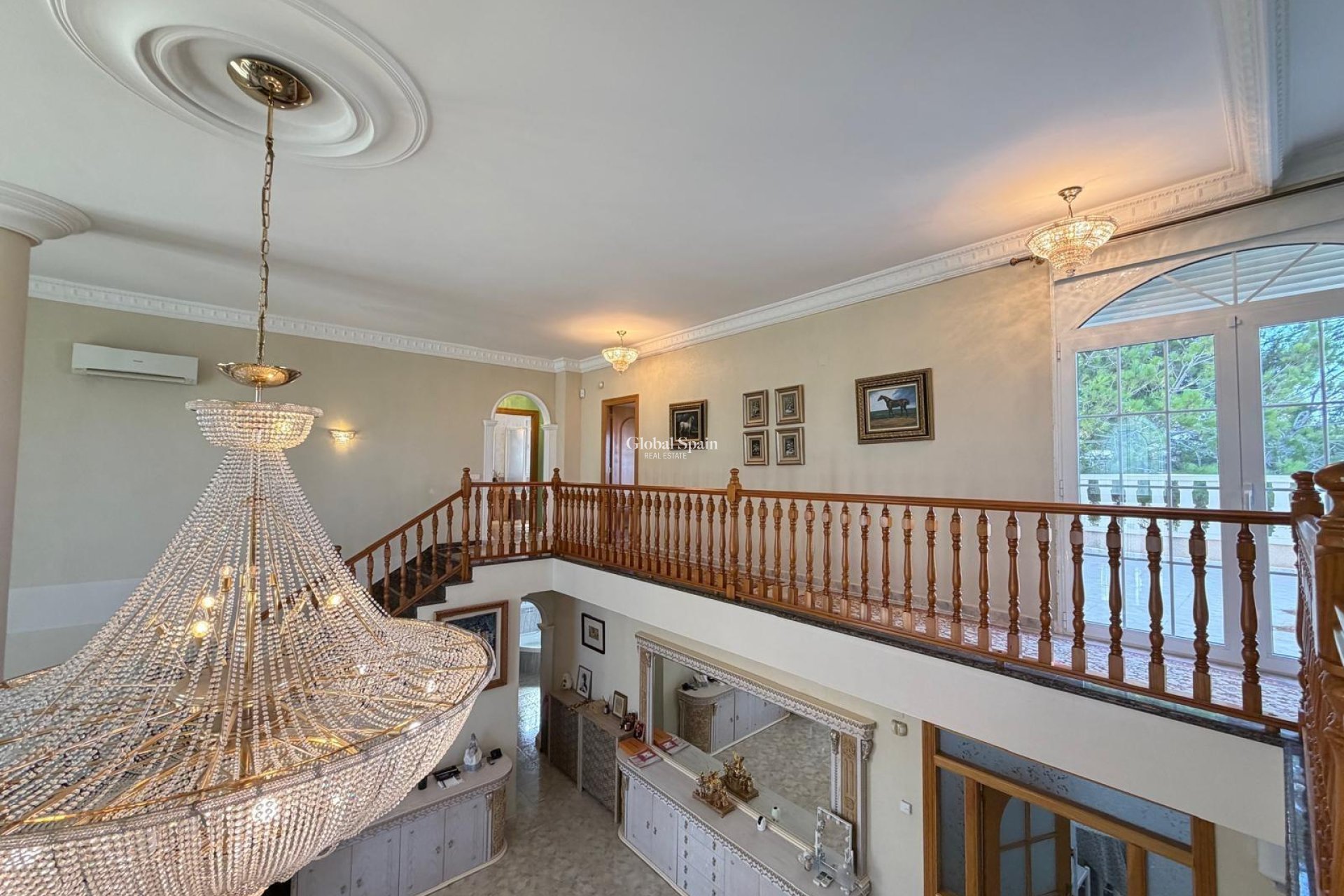 Wiederverkauf - VILLA -
ROJALES - La Fiesta