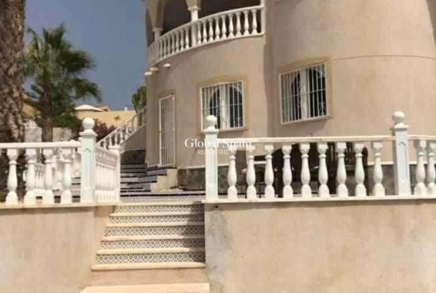Wiederverkauf - VILLA -
ROJALES - La Marquesa Golf