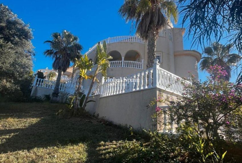 Wiederverkauf - VILLA -
ROJALES - La Marquesa Golf