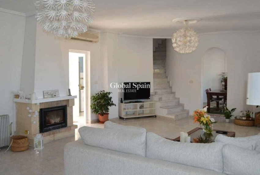 Wiederverkauf - VILLA -
ROJALES - La Marquesa Golf
