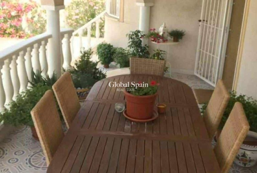Wiederverkauf - VILLA -
ROJALES - La Marquesa Golf