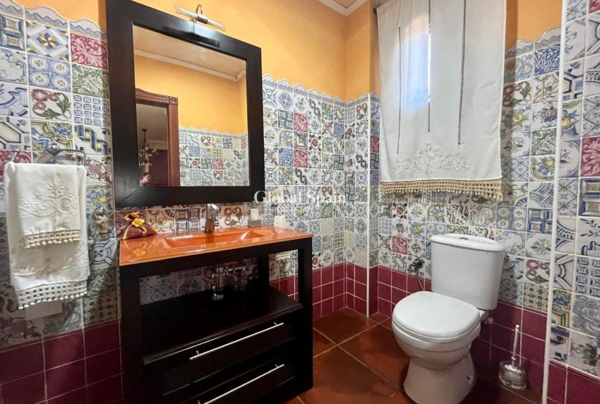 Wiederverkauf - VILLA -
ROJALES - La Vega Baja