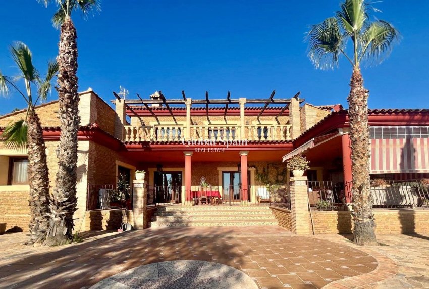 Wiederverkauf - VILLA -
ROJALES - La Vega Baja
