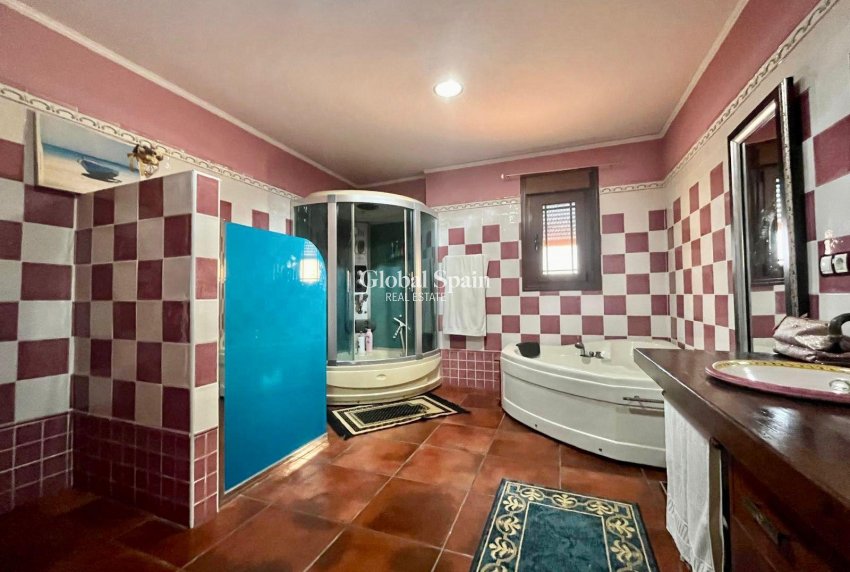 Wiederverkauf - VILLA -
ROJALES - La Vega Baja