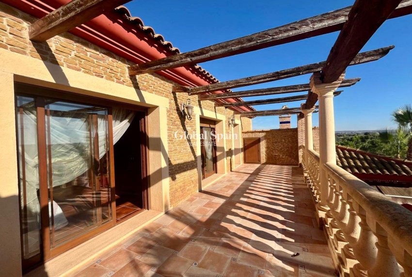 Wiederverkauf - VILLA -
ROJALES - La Vega Baja