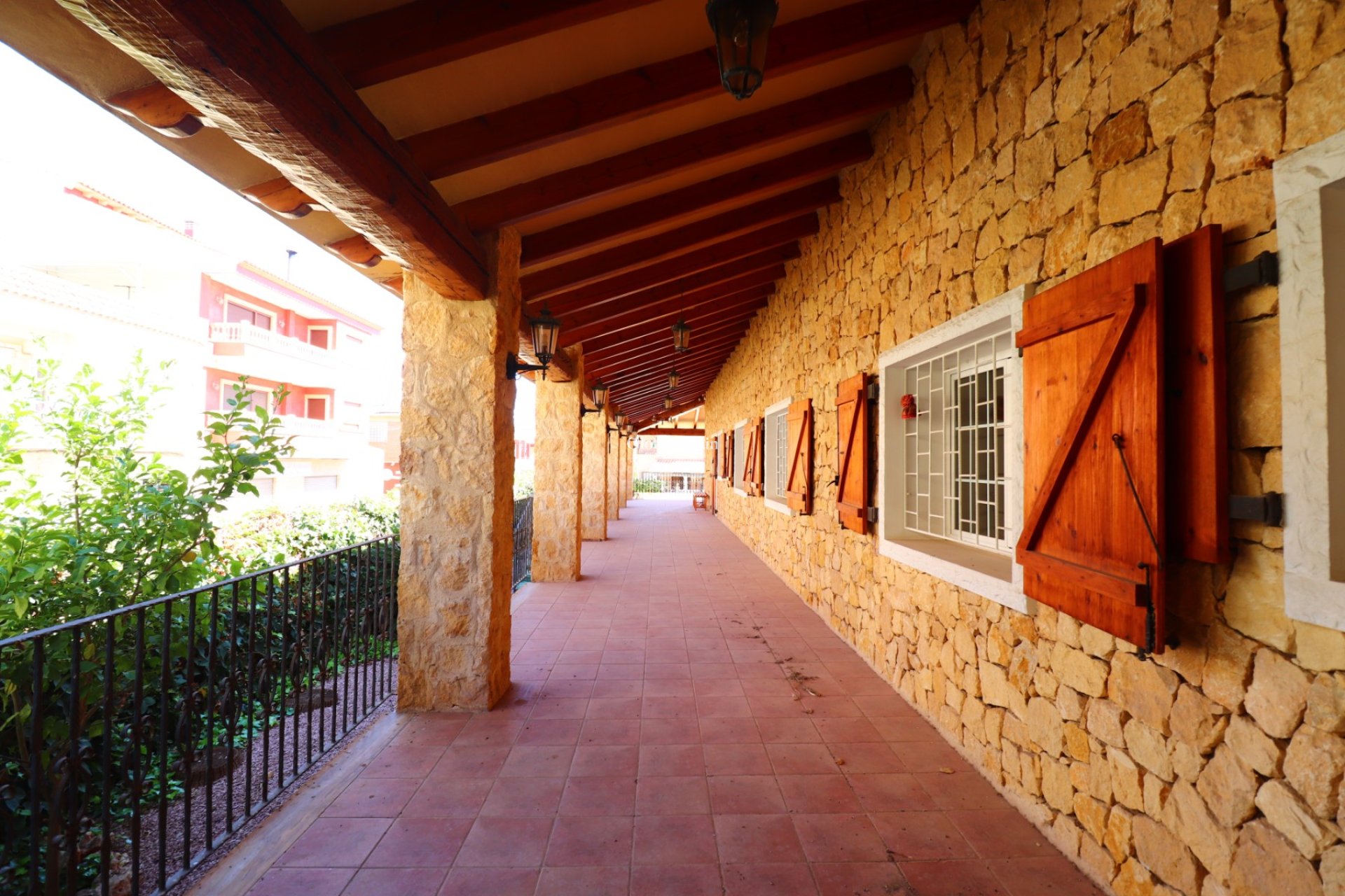 Wiederverkauf - VILLA -
ROJALES - Los Palacios