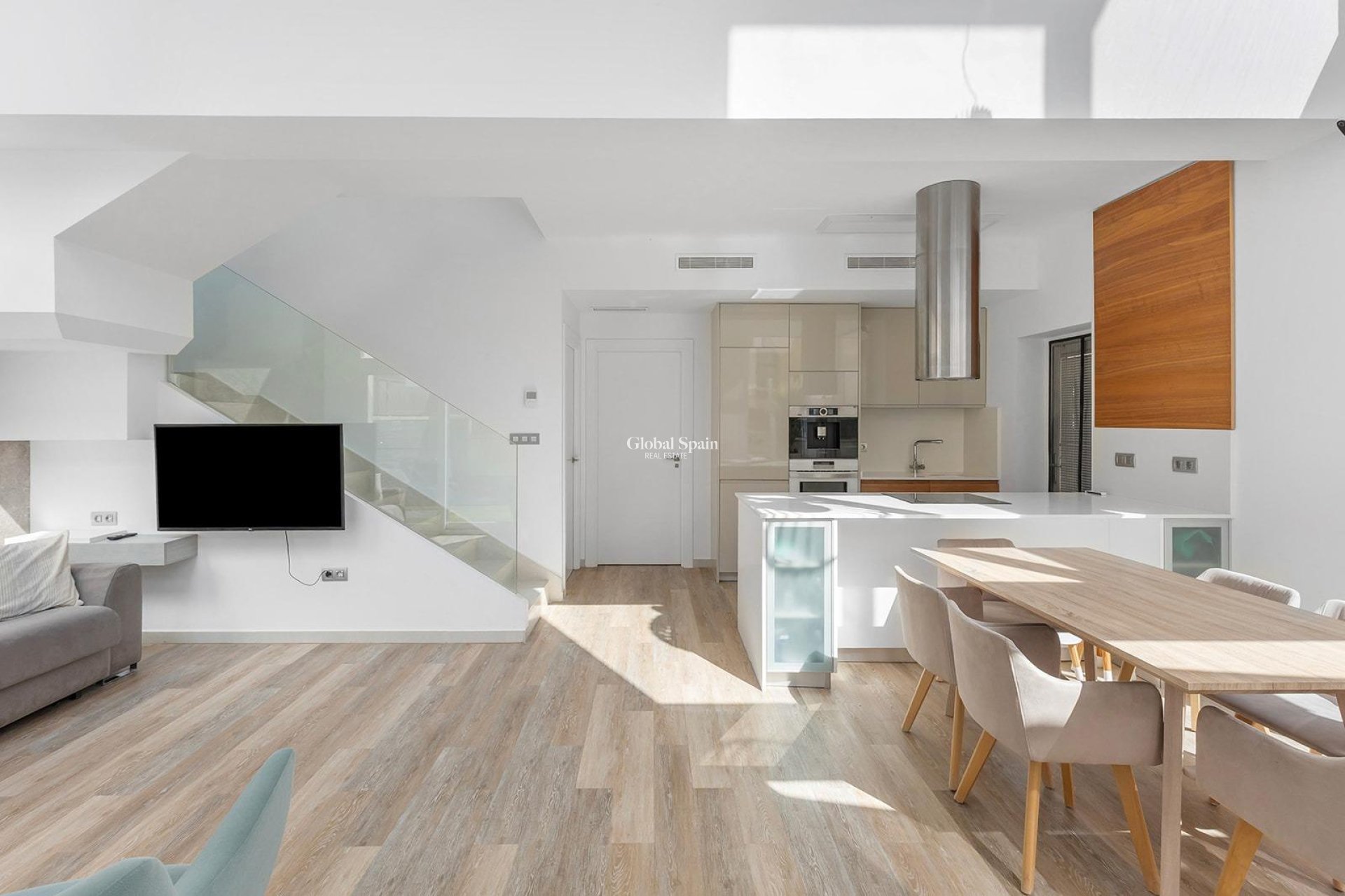 Wiederverkauf - VILLA -
ROJALES - Pueblo bravo