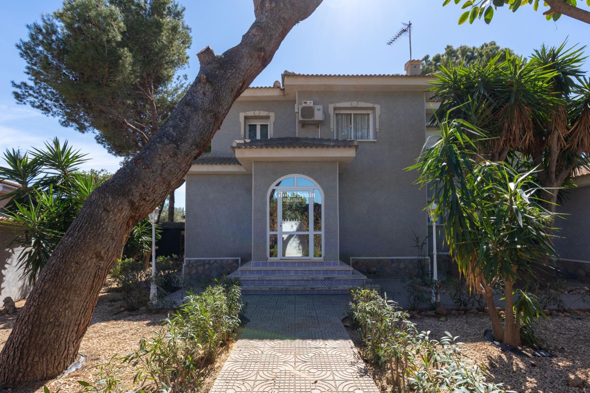 Wiederverkauf - VILLA -
ROJALES - Pueblo Bravo