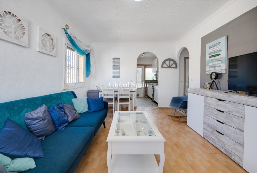 Wiederverkauf - VILLA -
SAN FULGENCIO - LA MARINA