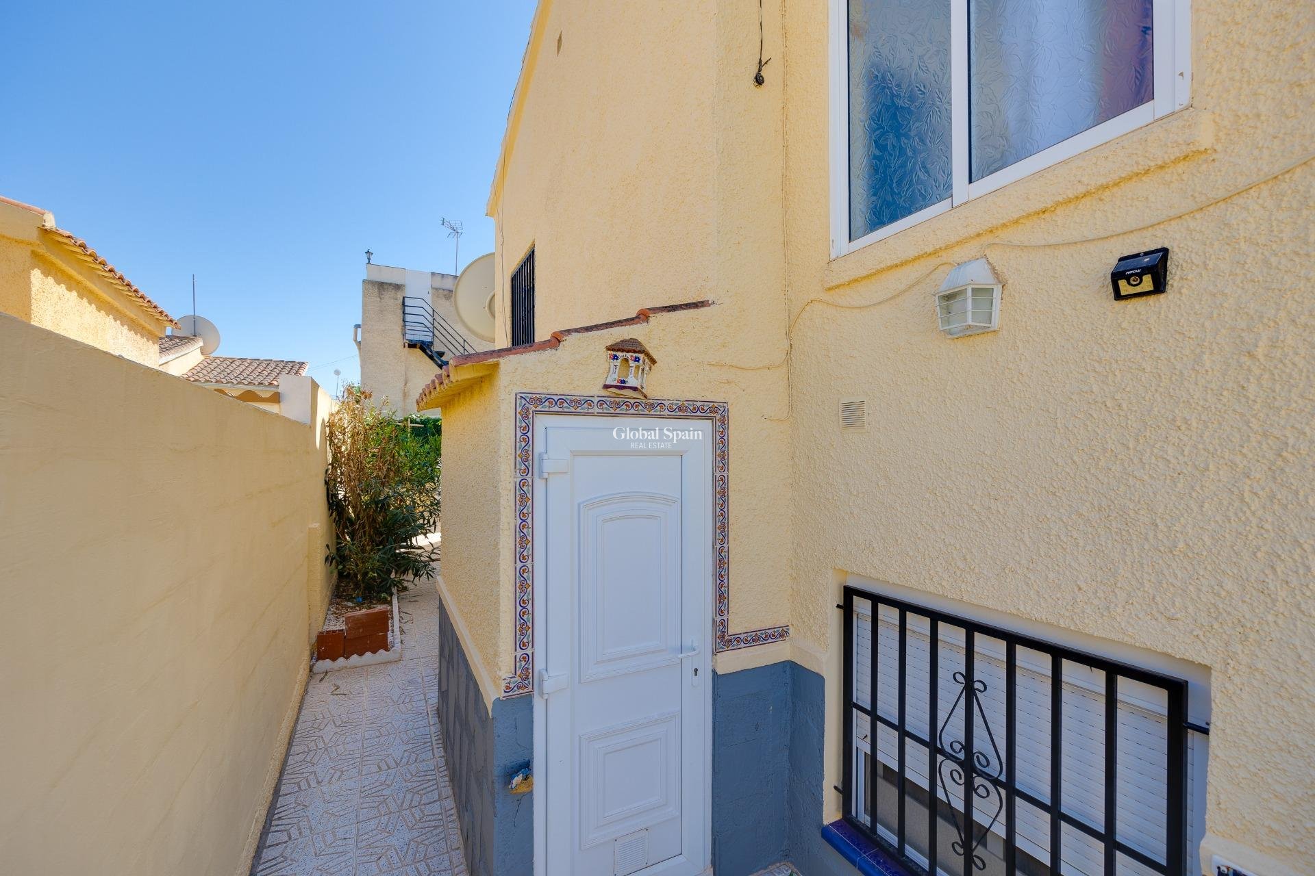 Wiederverkauf - VILLA -
SAN FULGENCIO - LA MARINA