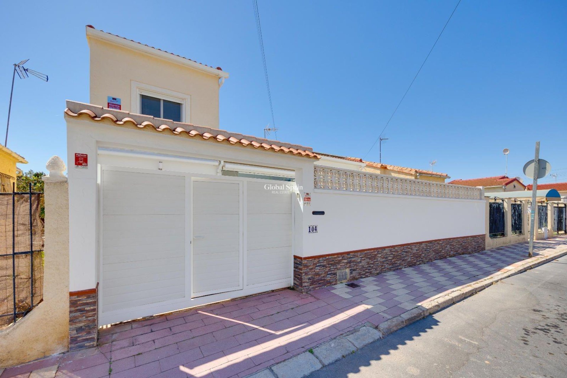 Wiederverkauf - VILLA -
SAN FULGENCIO - LA MARINA