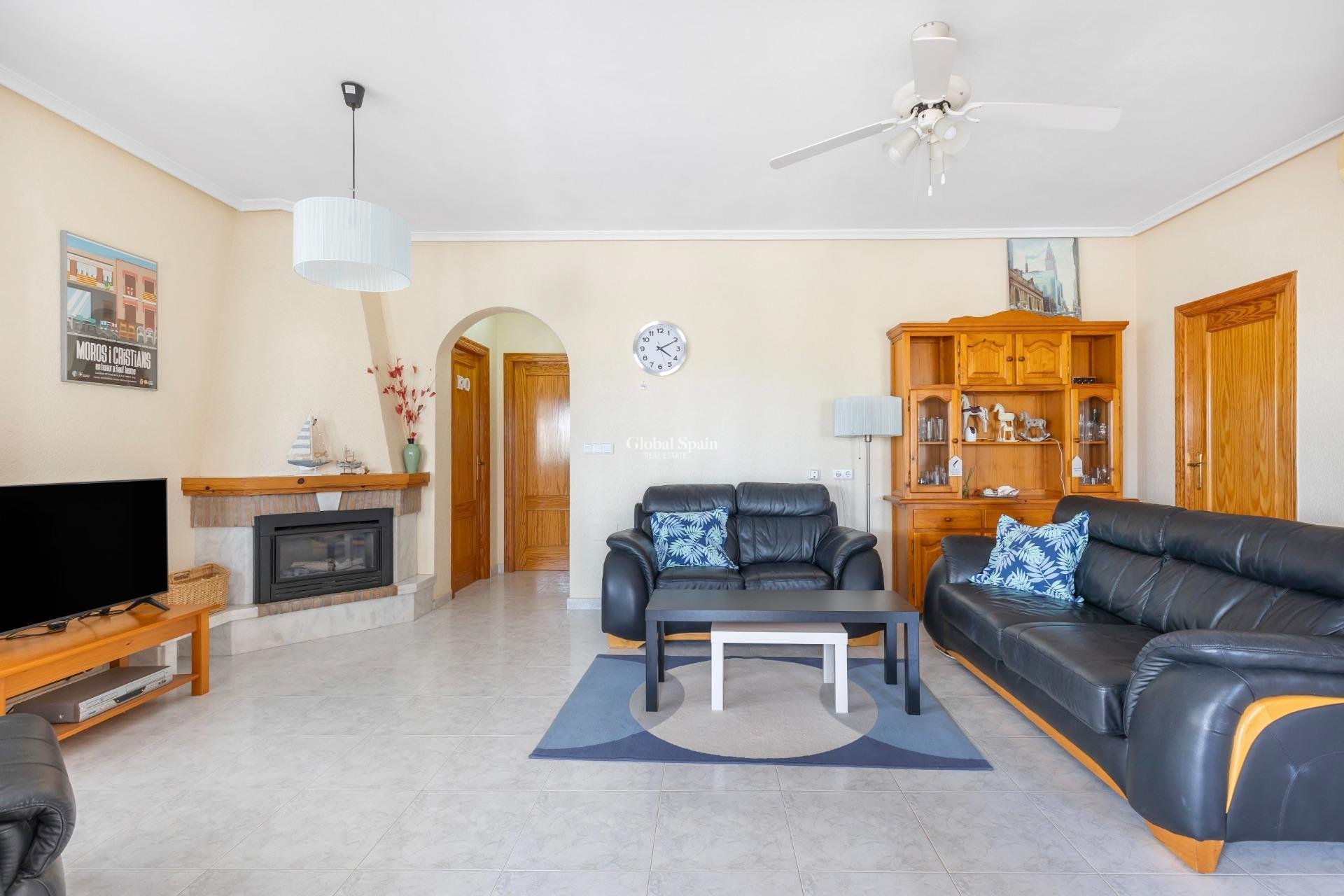 Wiederverkauf - VILLA -
SAN FULGENCIO - Urb. La Marina