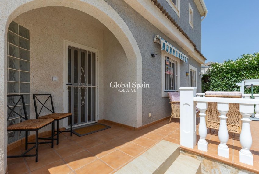 Wiederverkauf - VILLA -
SAN FULGENCIO - Urb. La Marina